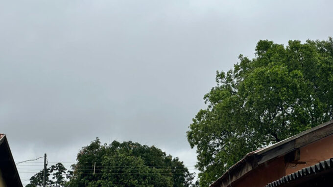 Domingo nublado e com chuvas em MS: meteorologia alerta para ventos fortes e granizo