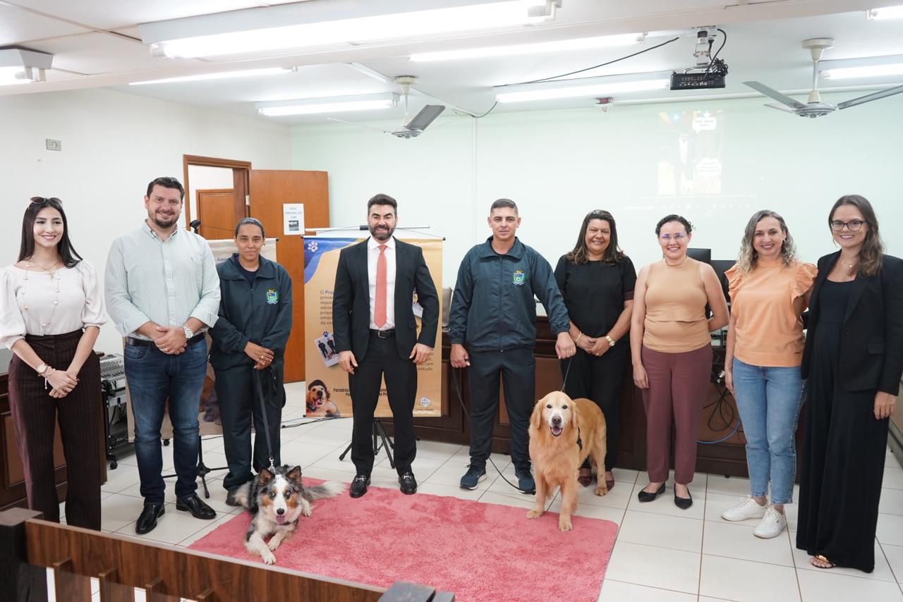 Programa “Patas que Acolhem” é lançado em Nioaque para oferecer apoio emocional a crianças e adolescentes