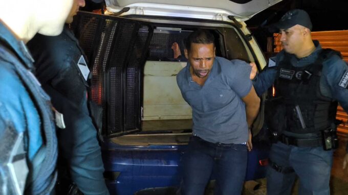 Ex-guarda municipal é morta com 23 facadas em Dourados; ex-marido é preso em flagrante