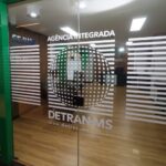 Governo de MS amplia modelo integrado de agência que une serviços do Detran e emissão do novo RG