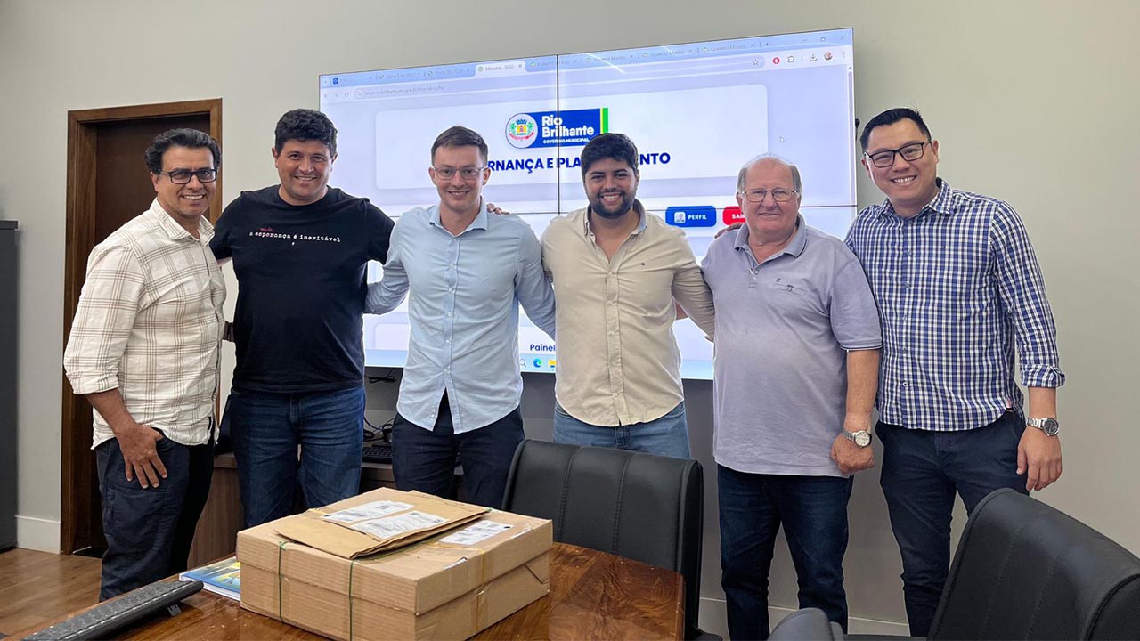 Sidrolândia busca referências e fortalece gestão pública em visita à APAE de Rio Brilhante