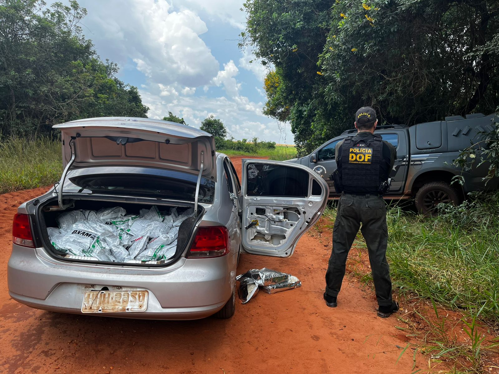 DOF apreende 700 quilos de agrotóxicos paraguaios que seguiam para Sidrolândia