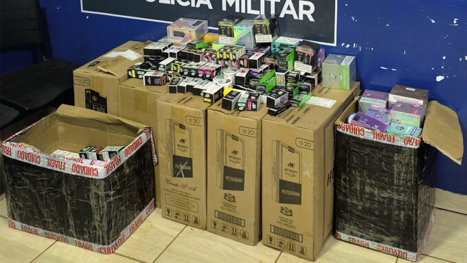 Polícia Militar apreende carga de cigarros e cigarros eletrônicos em fiscalização na MS-162
