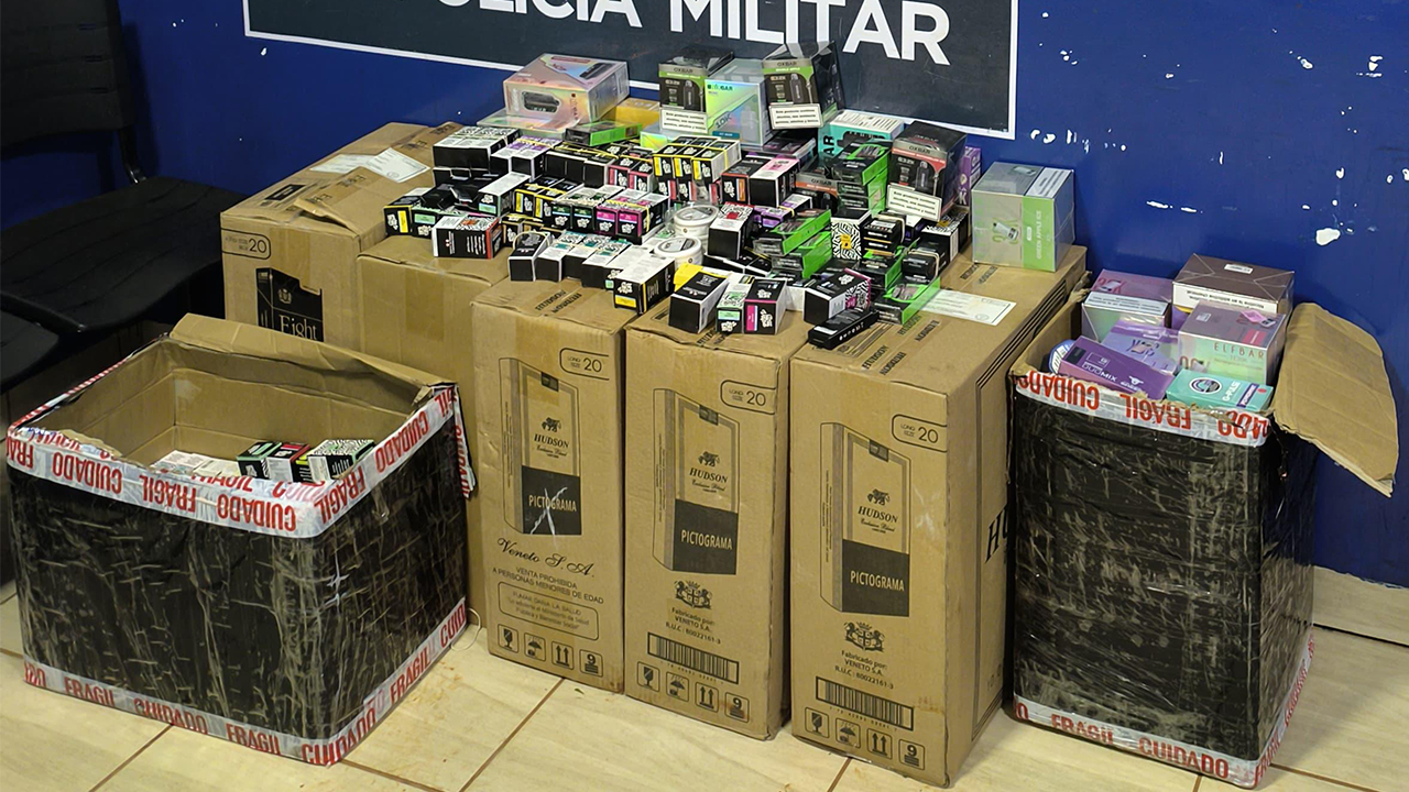 Polícia Militar apreende carga de cigarros e cigarros eletrônicos em fiscalização na MS-162