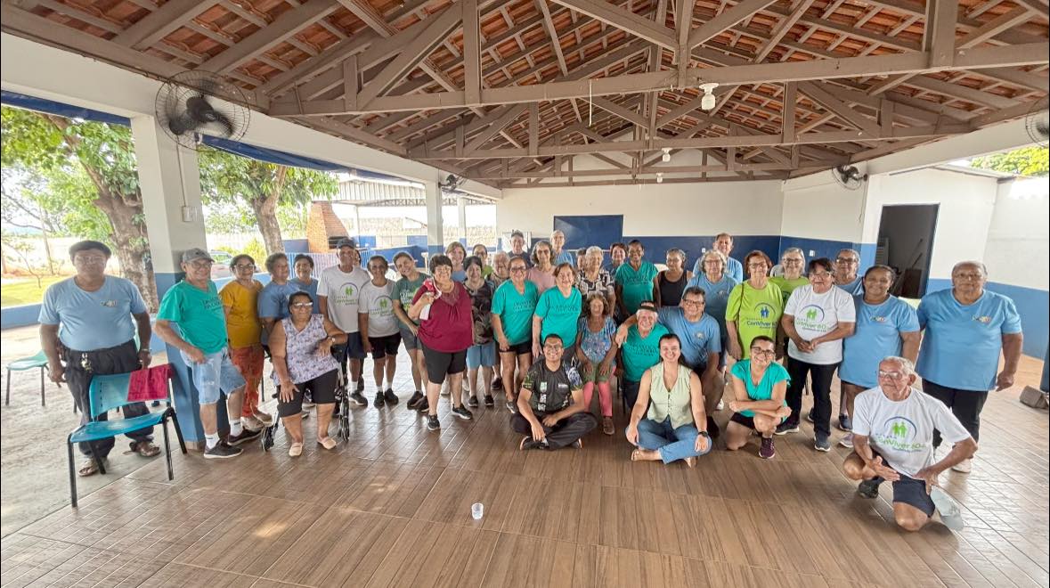 Ginástica na cadeira fortalece saúde e mobilidade de idosos no Projeto Conviver 60+ em Jardim