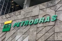 Isenção de impostos do governo esbarra em reajuste da Petrobras e diesel fica mais caro