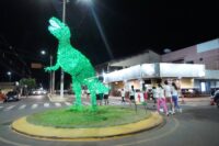 Primeira corrida noturna de Nioaque reúne atletas e famílias em celebração ao Dia da Mulher