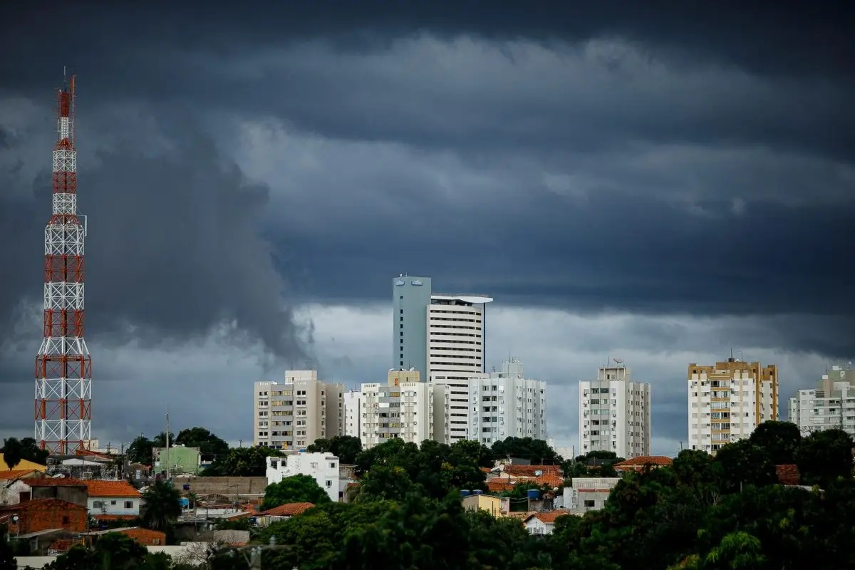 Calor intenso e pancadas de chuva marcam o clima em Mato Grosso do Sul