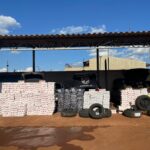 Força Tática intercepta comboio do contrabando e apreende veículos carregados com cigarros e pneus na MS-258