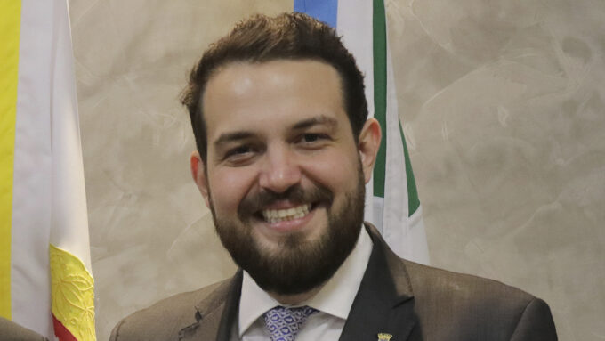 MPMS denuncia Claudinho Serra e grupo por fraude em licitação e pede devolução de R$ 40 mil aos cofres de Sidrolândia