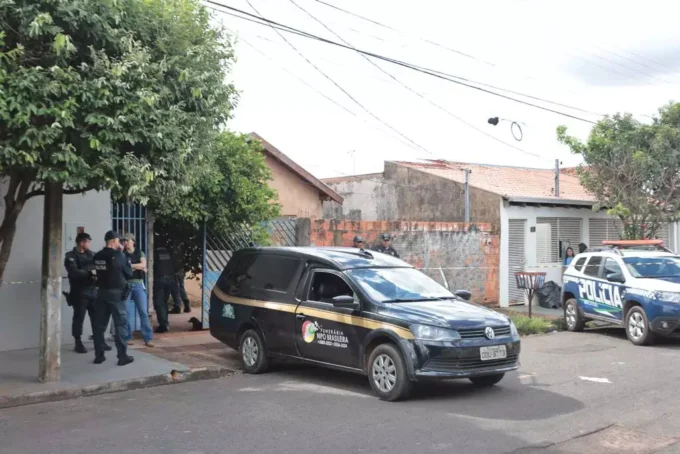 Marido dá versões contraditórias e sai preso por feminicídio de subtenente