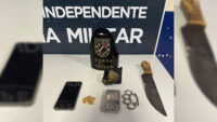 Mulher é presa com drogas, balança de precisão e soco inglês em Sidrolândia