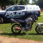 Motociclista é flagrado empinando moto no centro de Sidrolândia e acaba na delegacia