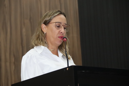 Vereadora Elaine Souza propõe monitoramento por câmeras nos parques Vacaria e Fratelli