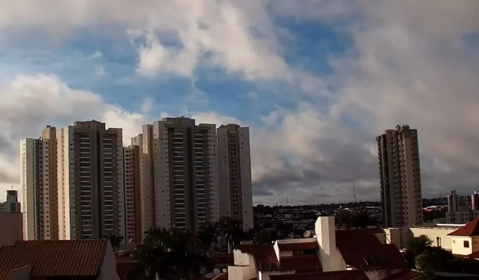 Tempo segue quente com possibilidade de chuva isolada em Mato Grosso do Sul