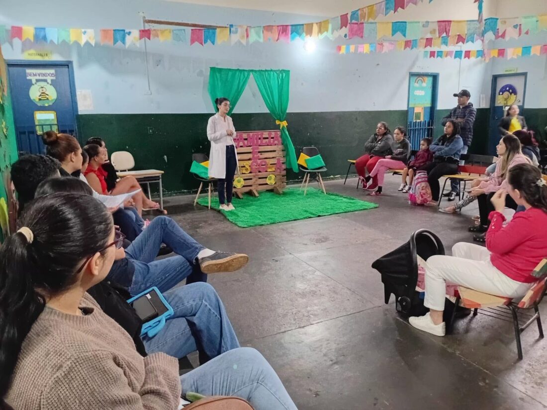Saúde e Educação unidas em ação no CIEI Fernando Augusto de Freitas