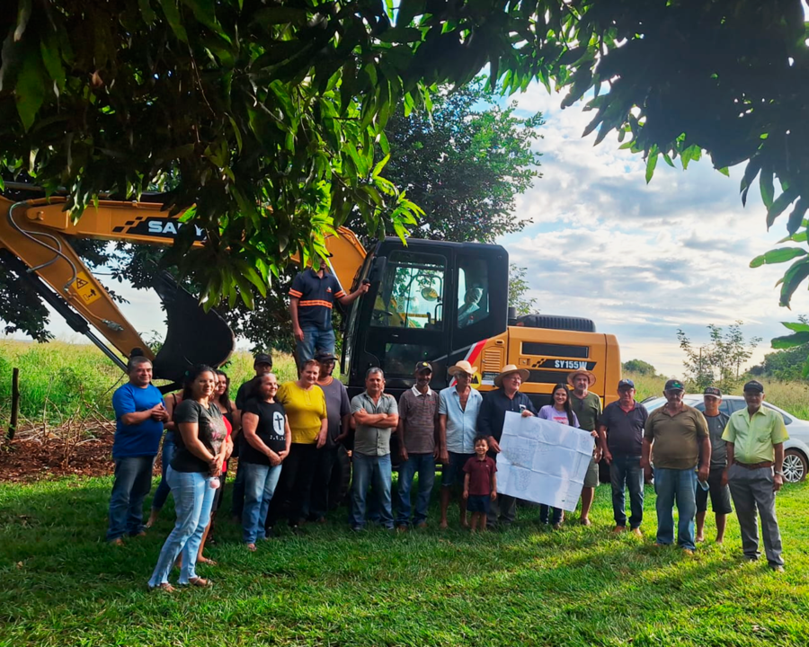 Novas escavadeiras já transformam estradas rurais de Sidrolândia e levam melhorias ao Assentamento Vacaria