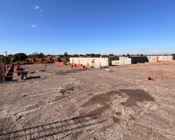 Obra da nova UBS do Jardim Petrópolis avança e estrutura de concreto é concluída em Sidrolândia